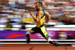 桑德兰主帅盛赞扎卡，卓越领导力化身场上教练，成球队战术核心灵魂