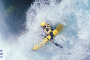 前荷兰国脚埃利亚遭遇严重车祸 兰博基尼跑车损毁惊人