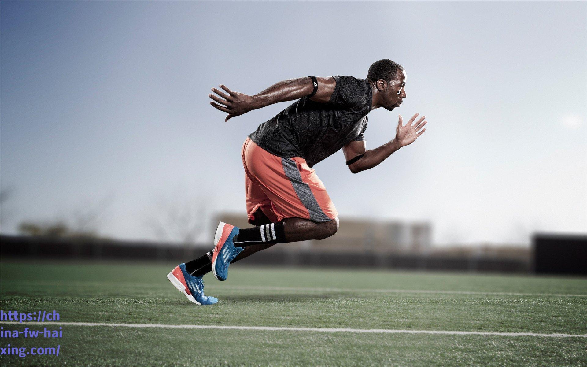 欧洲足坛转会风云，尤文图斯与勒沃库森竞逐斯特林，切尔西标价2000万英镑敞开谈判大门