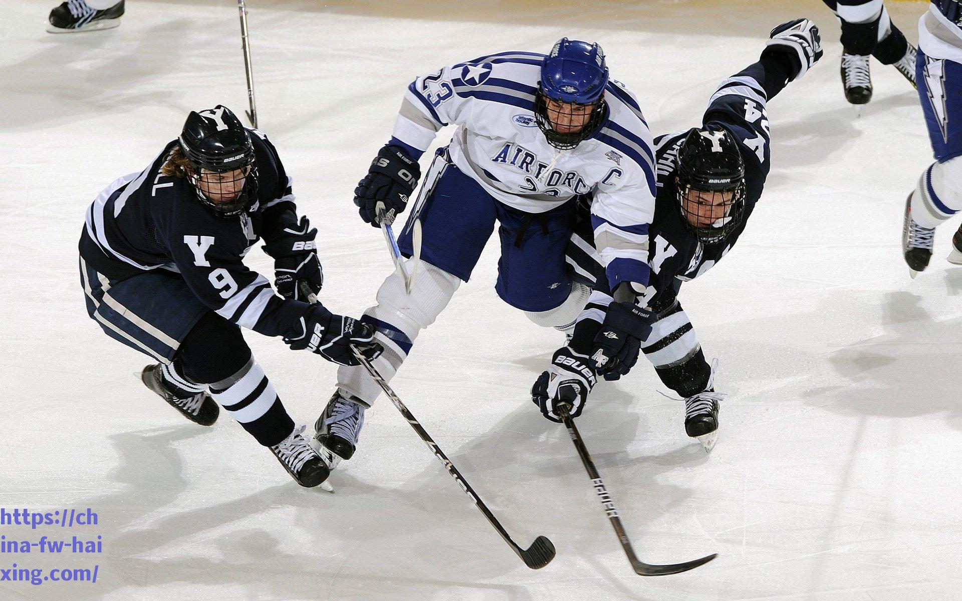 安东尼抱怨球场空调过猛致球员集体不适，透露个人恢复进展引关注