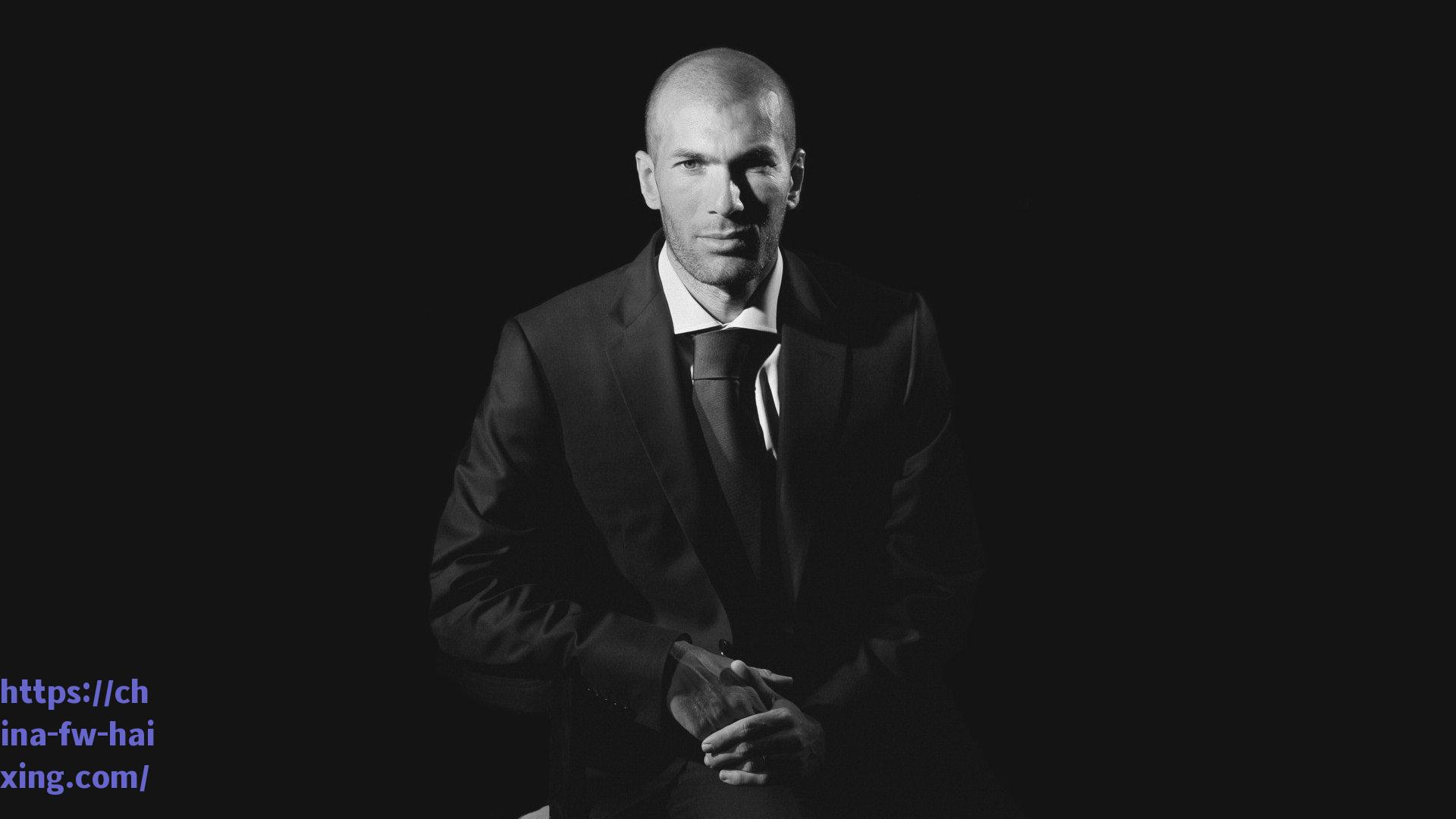 索尔斯克亚坦言，签回C罗可能是个战略失误，曼联重建之路的转折点