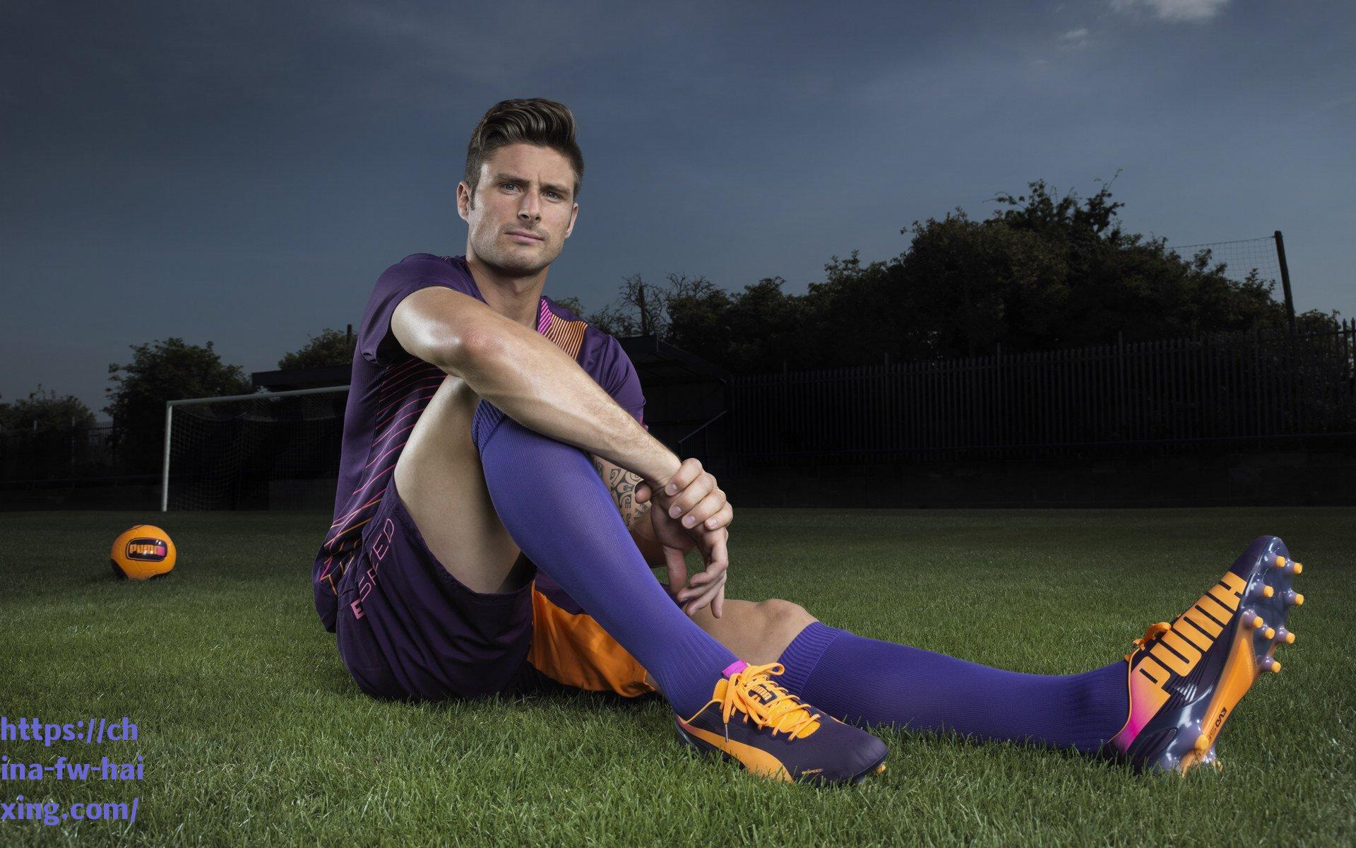 西蒙斯罚球软肋再成焦点，专家质疑投篮手选择或成生涯隐患