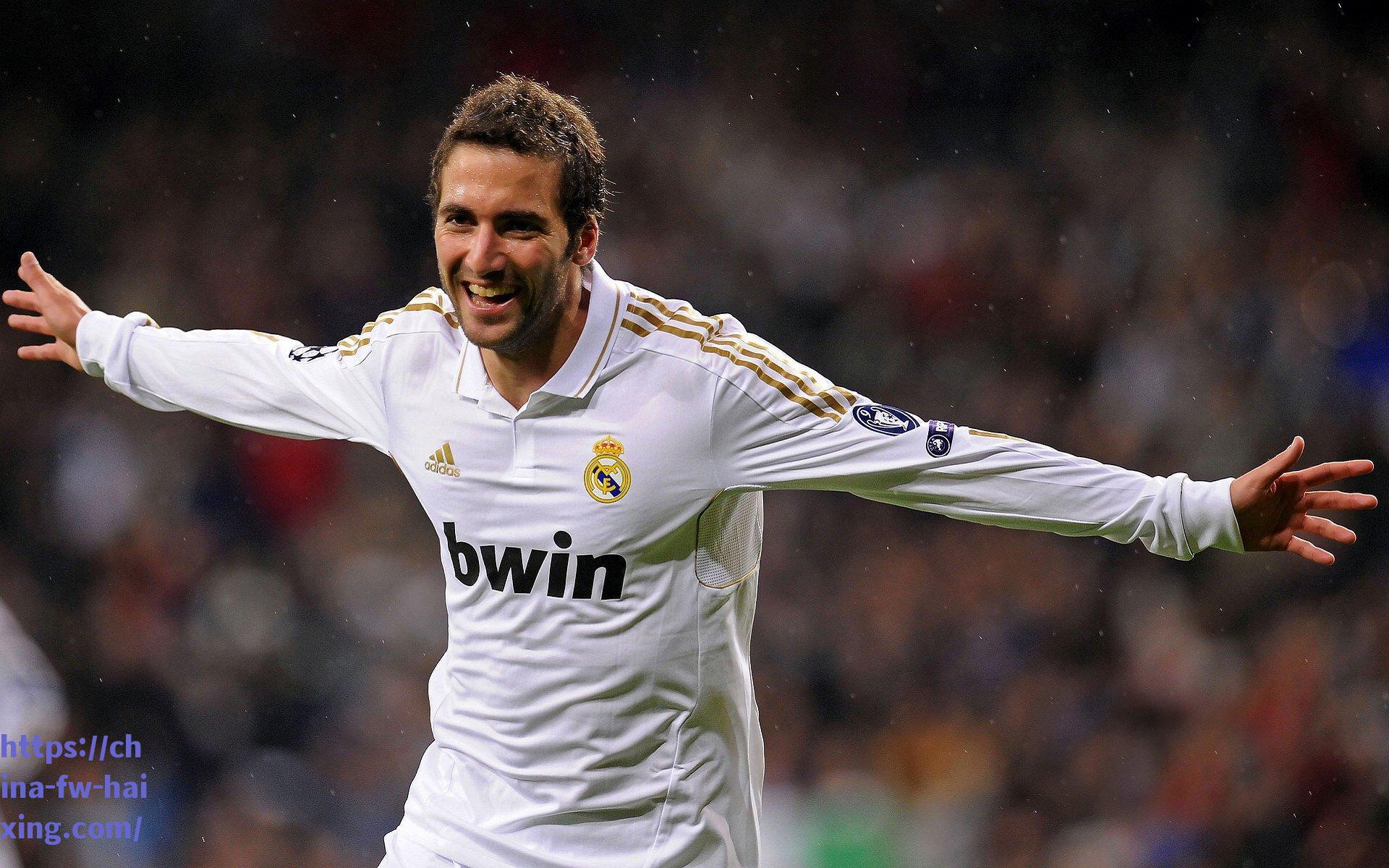 历史第四人！亚历山大加冕得分王，包揽MVP与FMVP创时代