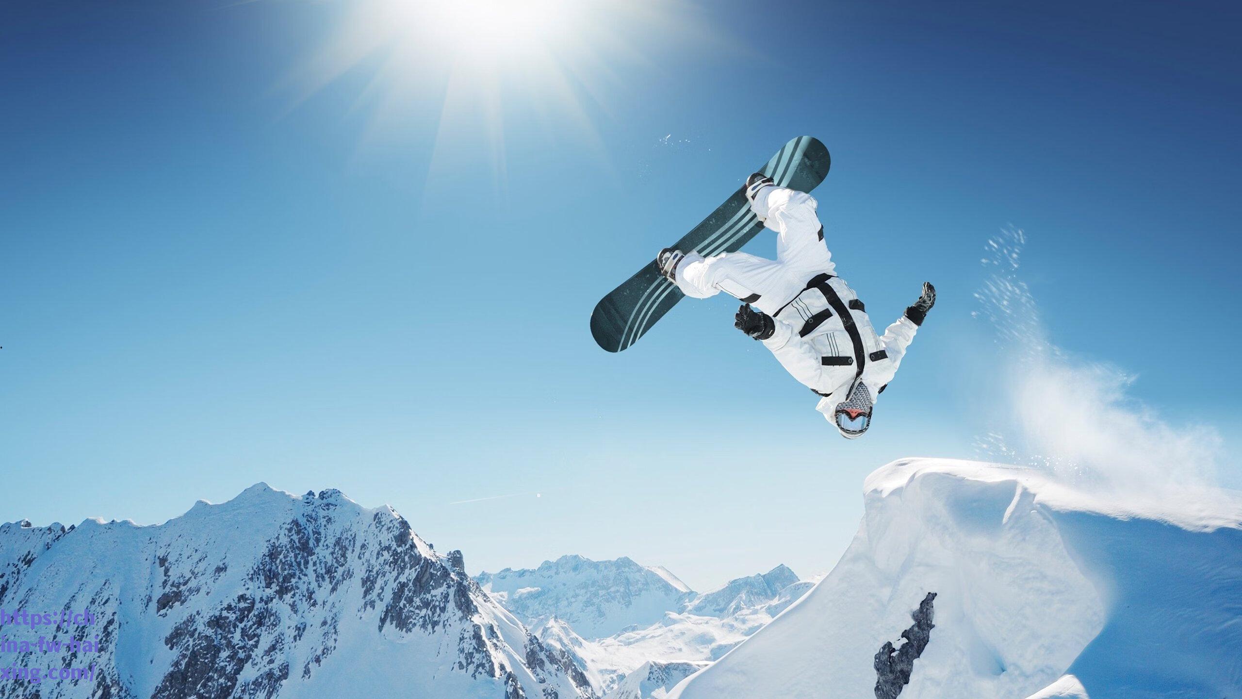 亨利犀利点评，巴萨防线脆弱成隐患，阿森纳稳健与拜仁高效形成鲜明对比