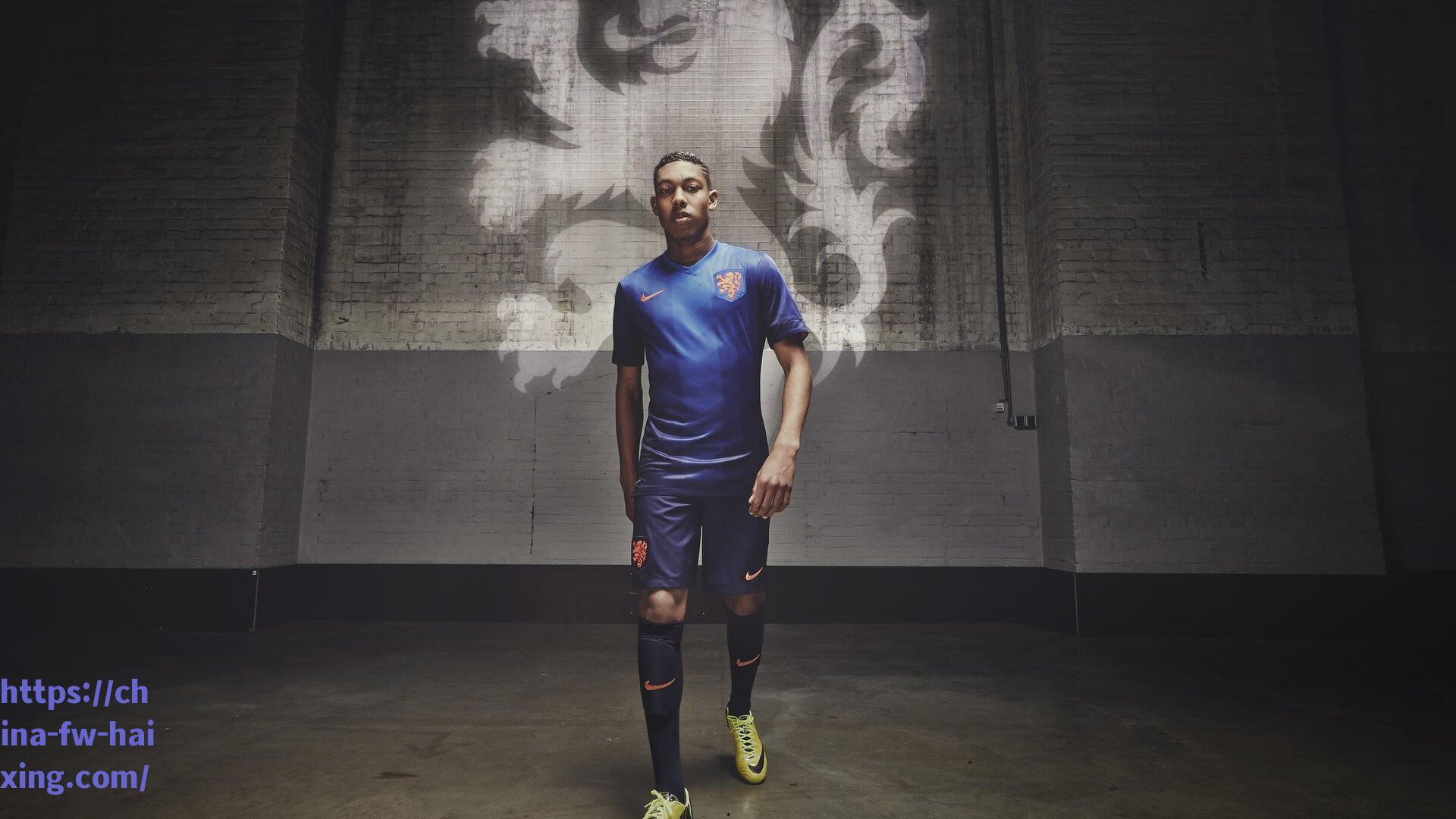 东契奇追平威少纪录，并列近60年30+10+5最多后卫